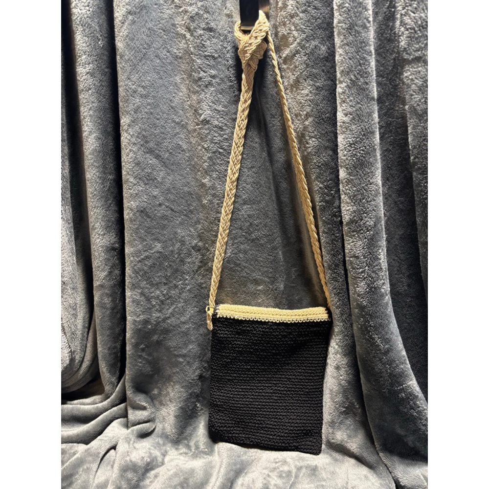 Carlo D'Santi Black and Tan Crochet North/South Crossbody 90s/Y2K Boho - Picture 3 of 10